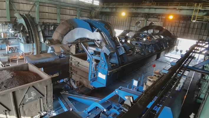 天津港南疆煤碼頭兩套雙車貫通式翻車機(jī)